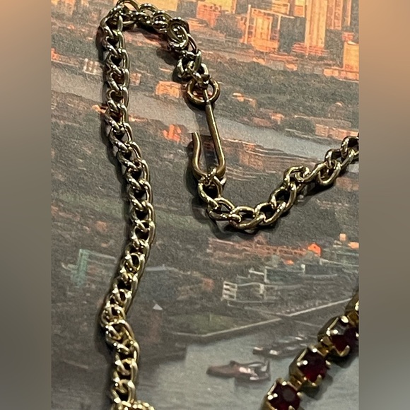 VINTAGE (RARE!!) “Demi Parure” Red Rhinestone & Pink Cabochon Stones Set - Picture 5 of 6